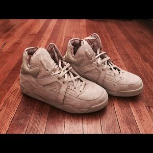 FILA "The Cage" high tops 👟