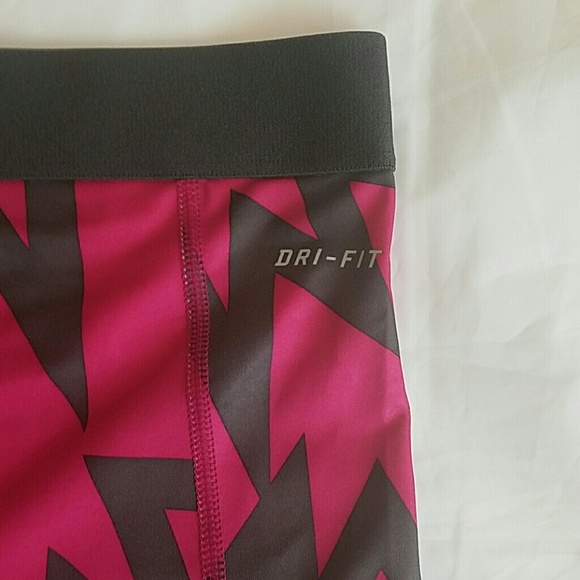 Nike Pro Womens Yoga Running Fitness Shorts Lrg - Picture 3 of 7