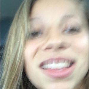 Meet your Posher, Sierra