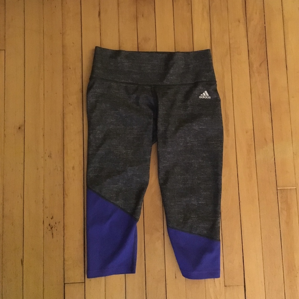 Adidas, cropped leggings. Size medium