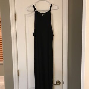 XL black maxi