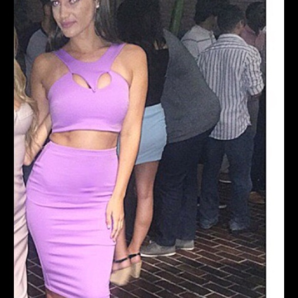 Too and skirt