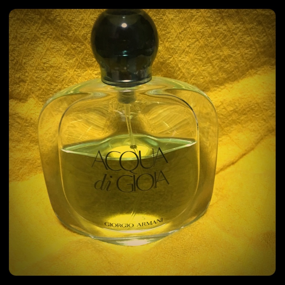 Gorgio Armani acqua di gioia