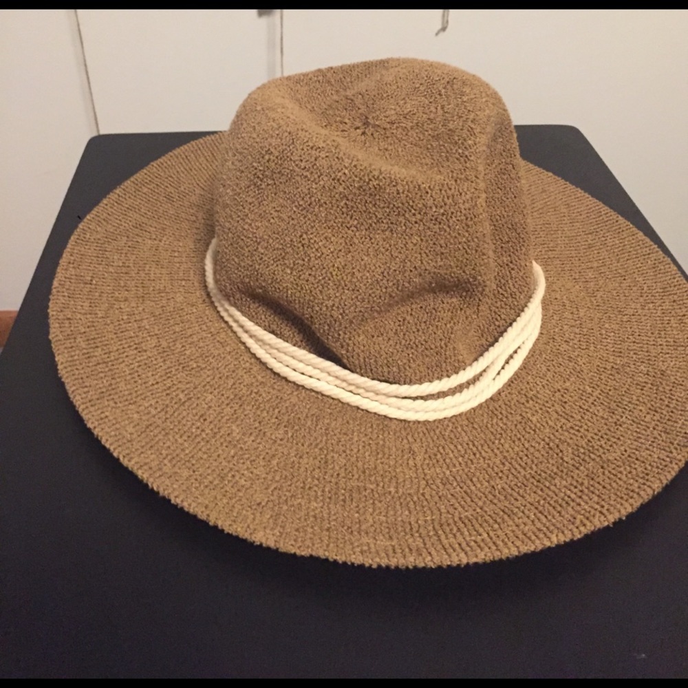 Women's summer fedora
