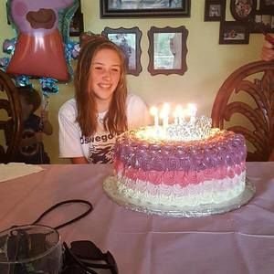 Meet your Posher, Crystal