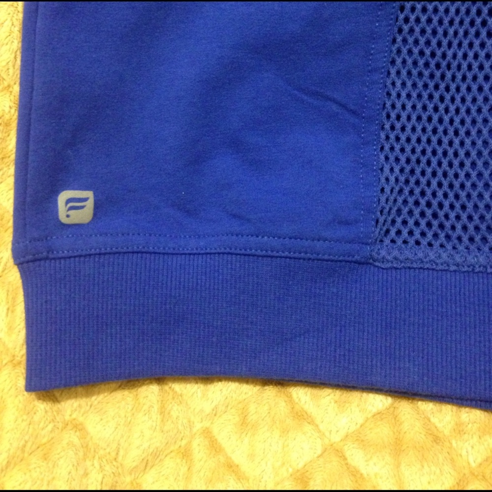 Fabletics Sleeveless Full Zip Shirt View 3
