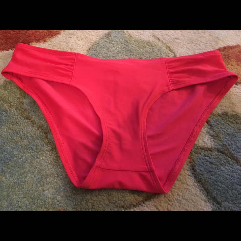 New aerie swimsuit bottoms small new!