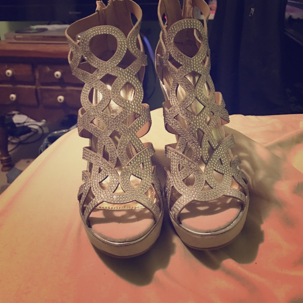Report wedges