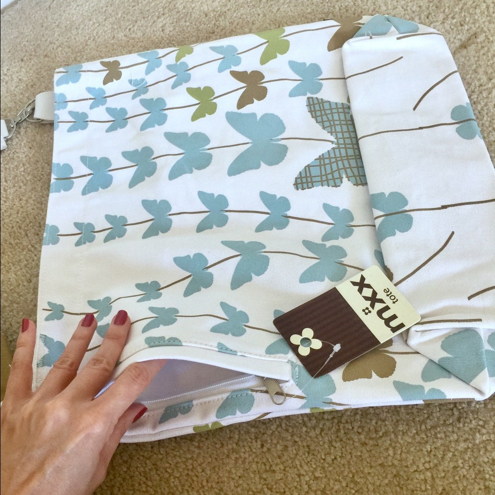 "Fly Me Up" tote by MXX - Picture 2 of 3