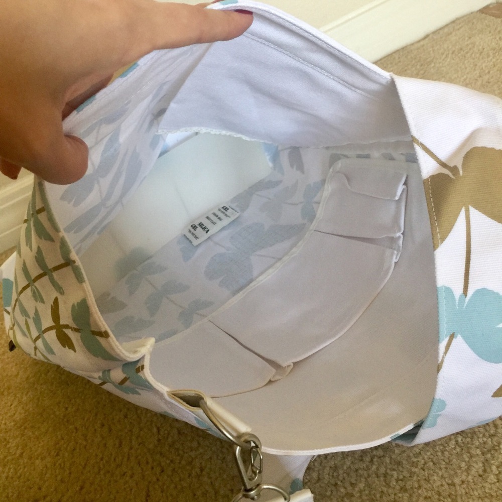 "Fly Me Up" tote by MXX - Picture 3 of 3