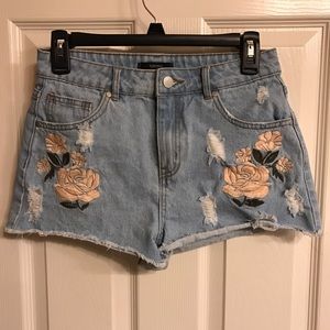Forever 21 Denim shorts size 26