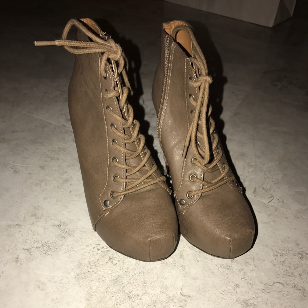 Brown booties gently worn