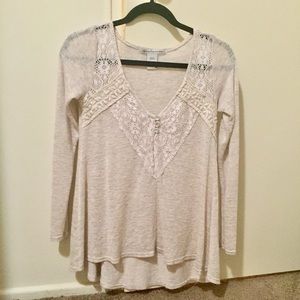 ✨Final Price✨ American Rag Flowy Blouse