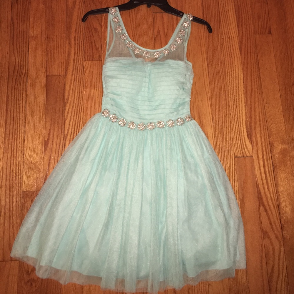 Mint green above knee dress