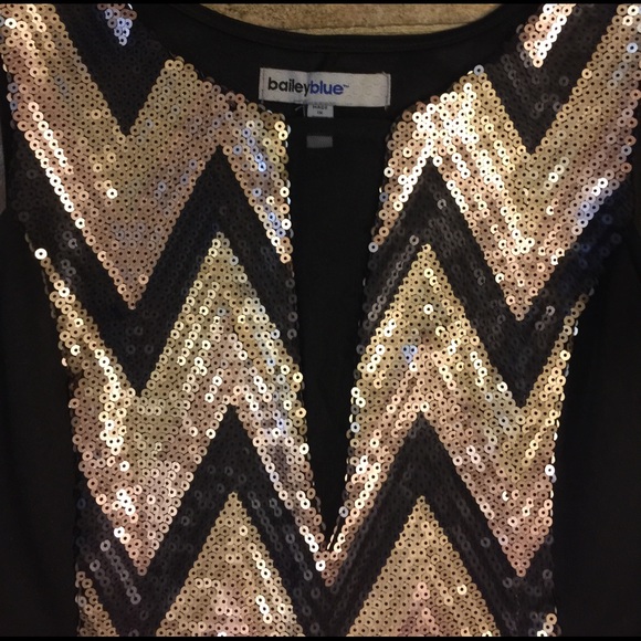 Formal night life dress - Picture 2 of 2