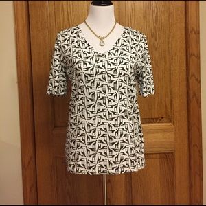 Jones New York Giraffe tee shirt