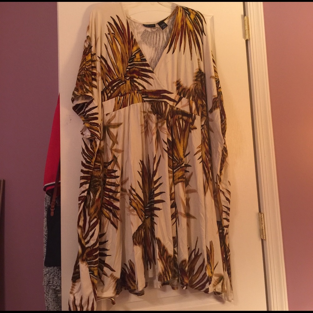 Flutter butterfly sleeve dress