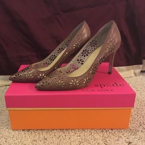 KATE SPADE cut out pumps -near new condition