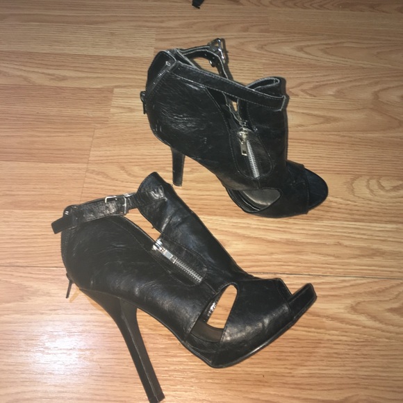 High Heels! - Picture 1 of 2