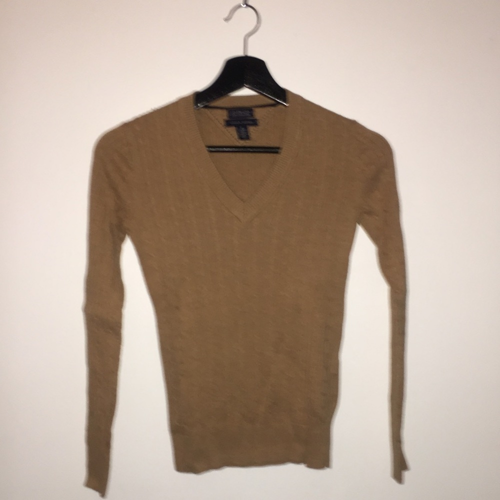 Tight V neck sweater