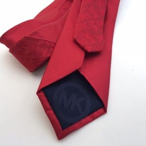 👨🏼‍💼Red Silk Tie