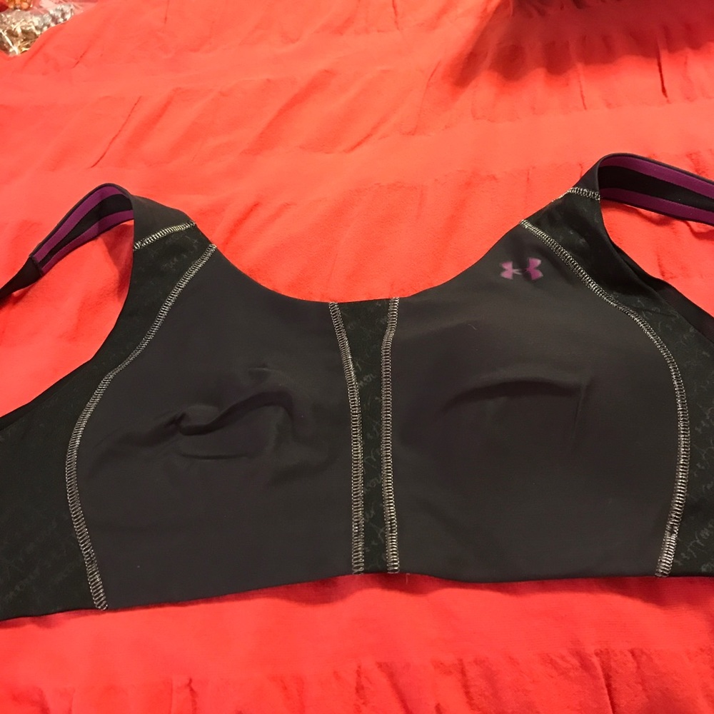 Underarmor sports bra