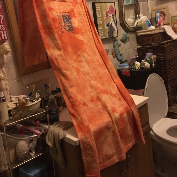 Designs limited dress - Picture 2 of 4