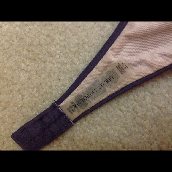 Purple Victoria's Secret bikini top - Picture 4 of 4