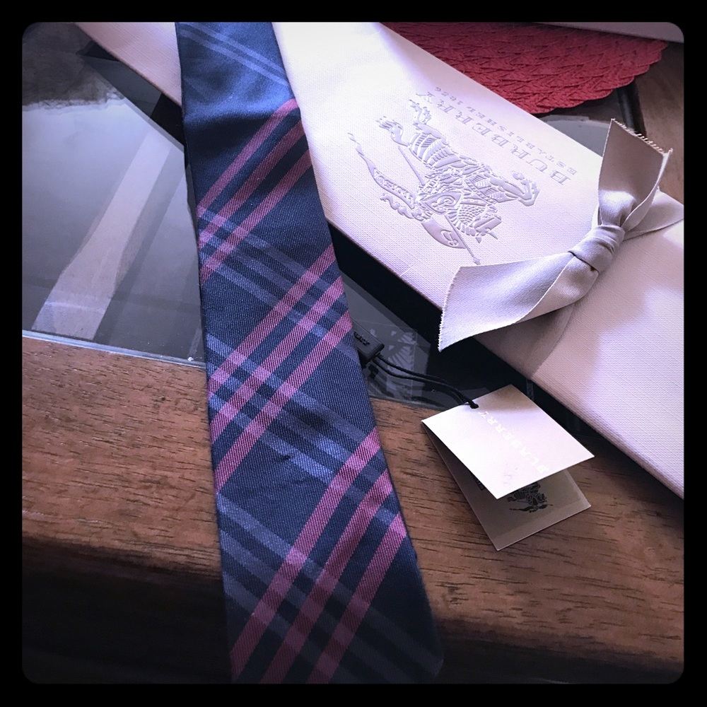 Burberry London Men tie lower price 24 hours sale