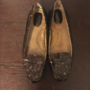 Sperry tortoiseshell loafers