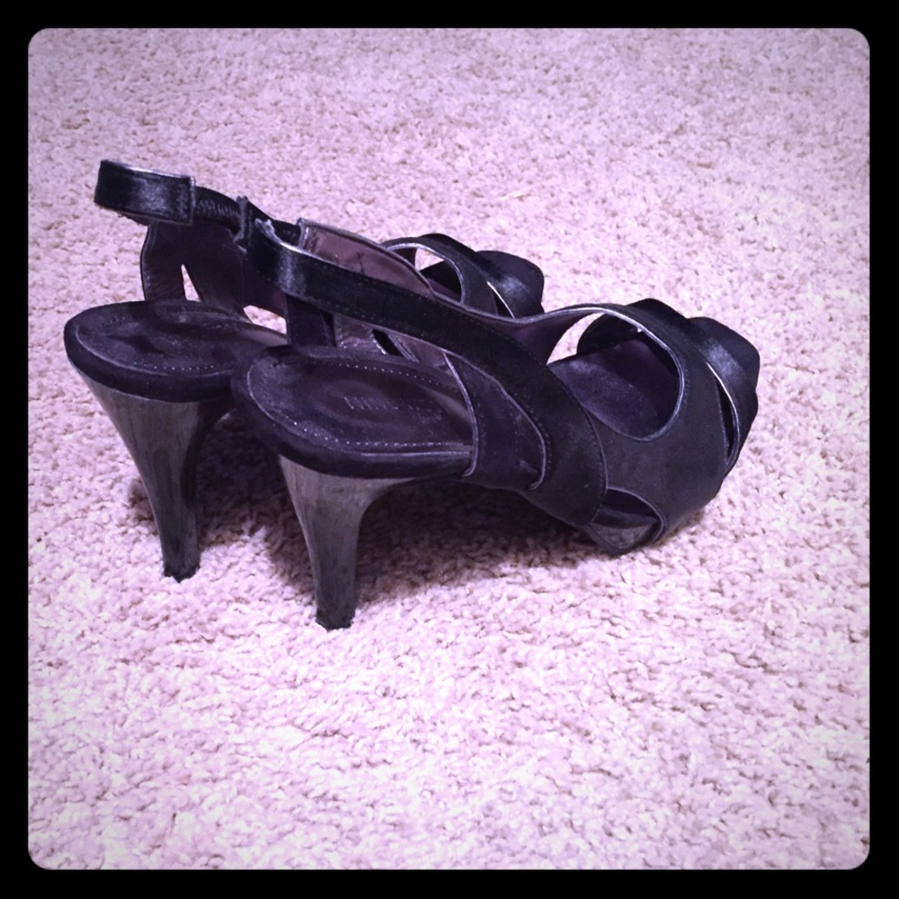 Dress shoes - Picture 2 of 2