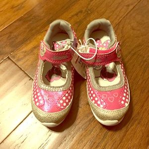 NWT Size 10 little girls Minnie shoes