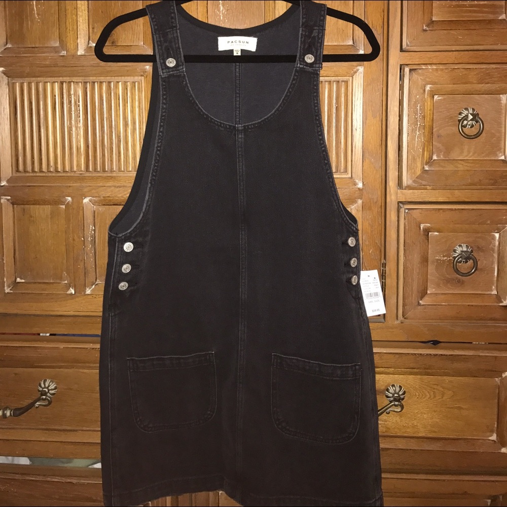 Overall dress