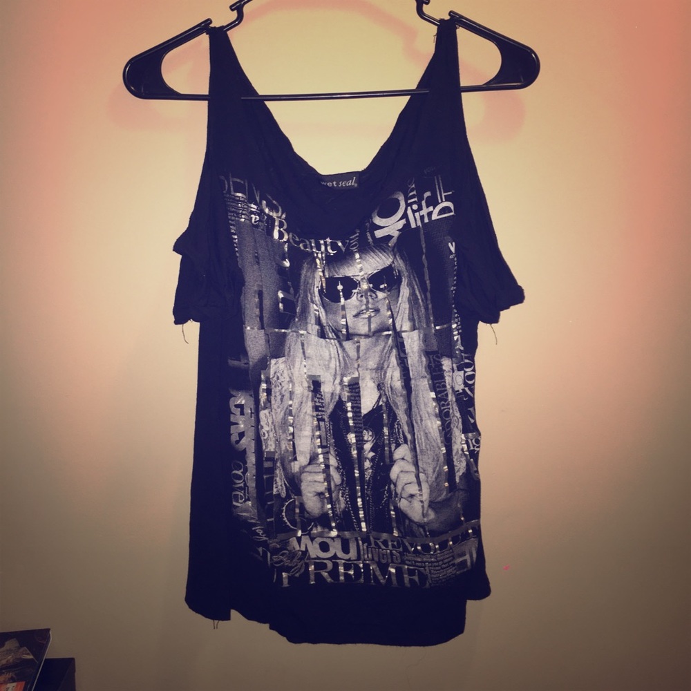 Wet seal peek-shoulder top. Has short sleeves.