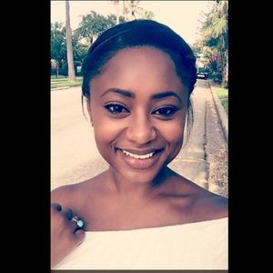 Meet your Posher, Christina