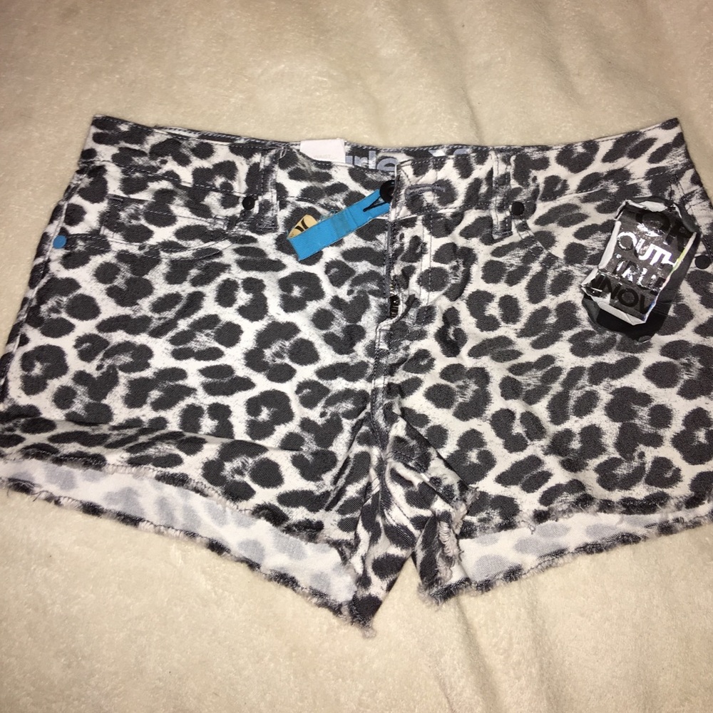 Cheetah print shorts size 29