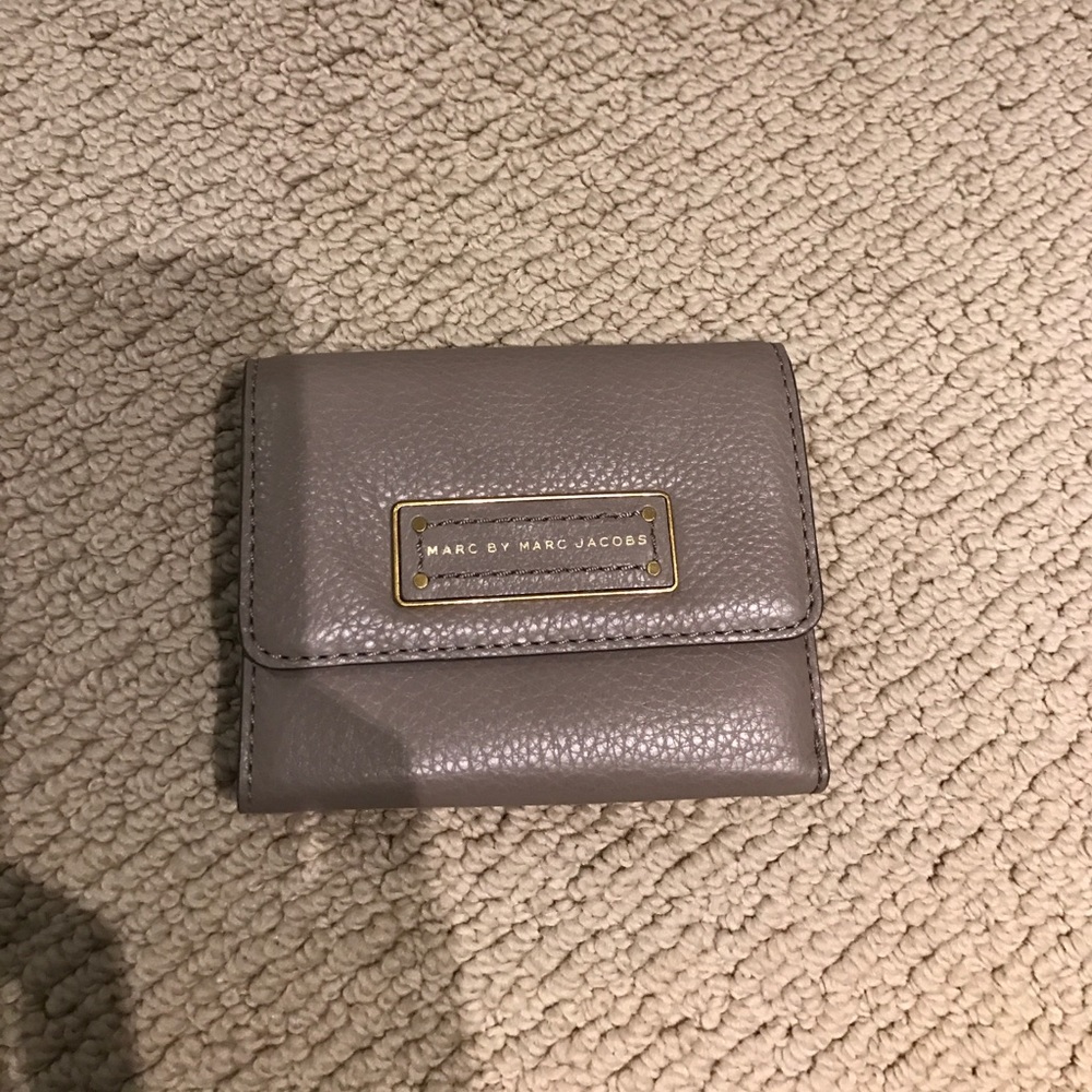 Marc Jacobs Too Hot To Handle Wallet