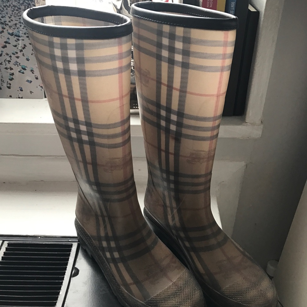 Burberry rain boots