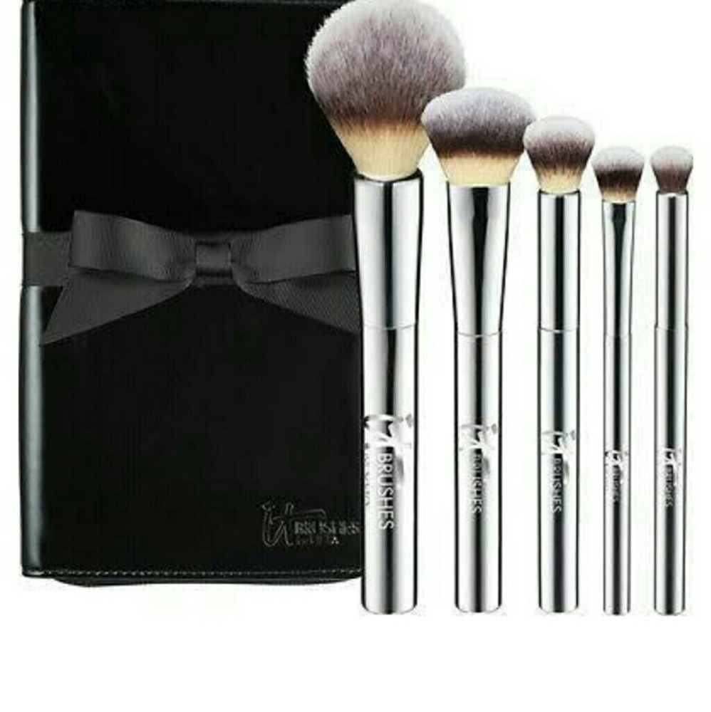 It airbrush set 150$ value