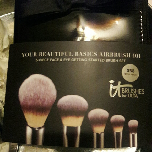 It airbrush set 150$ value - Picture 2 of 2