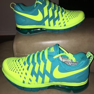 Men's Nike fingertrap Max