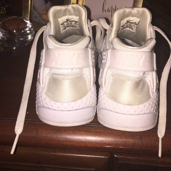 White huaraches Nike - Picture 3 of 5