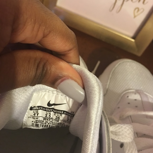 White huaraches Nike - Picture 4 of 5