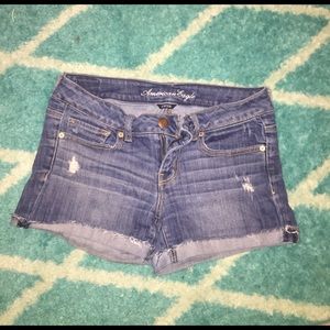 American Eagle jean shorts Size 4