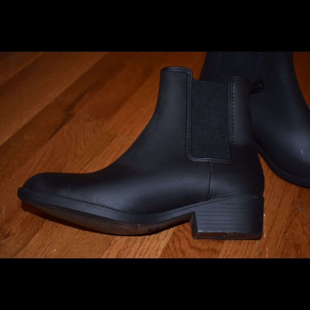 fashion rain boot
