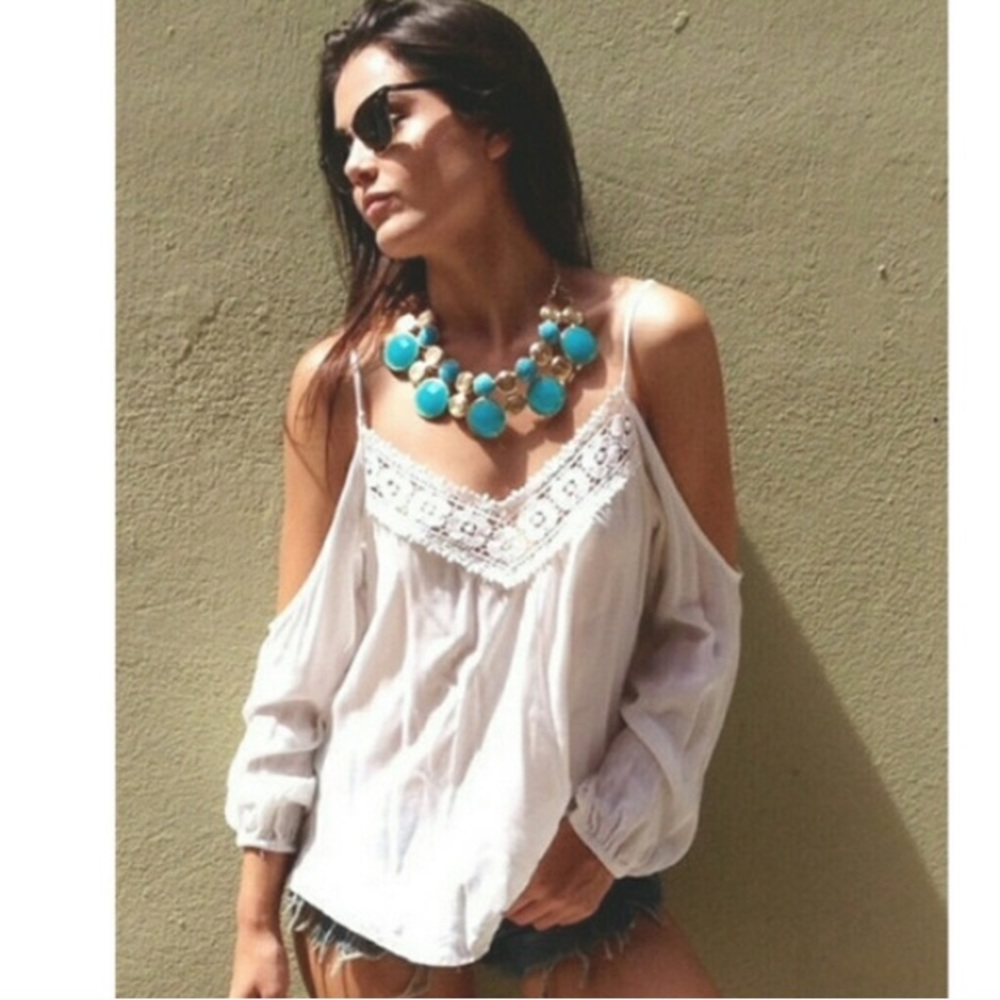 NWOT White cold shoulder top
