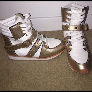 Qupid gold and white high top fashion sneakers