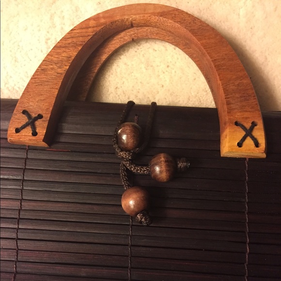 ONLY 1 LEFT!! Bamboo purse coconut clasp - Picture 4 of 7