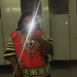 Meet your Posher, Ari