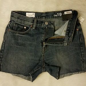 GAP High Rise Cut Off Denim Shorts New With Tags